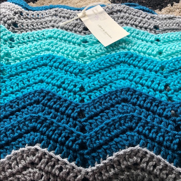 Chevron Crocheted King Size Blanket Hand Made - Picture 2 of 5